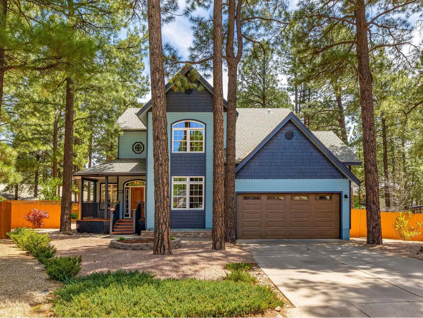 2556 S Rocking Horse Lane