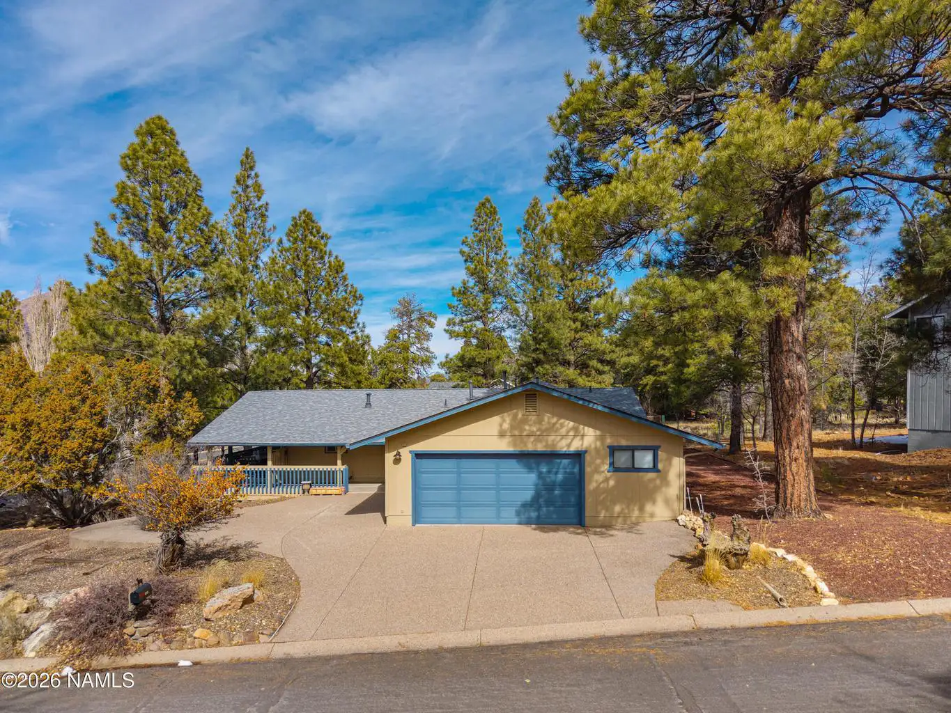 1800N Fox Hill